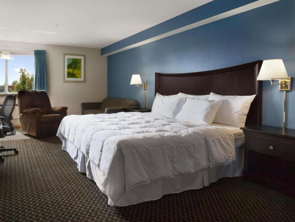 Days Inn By Wyndham Lacey Olympia Area Dış mekan fotoğraf
